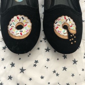 Novelty Donut Flats
